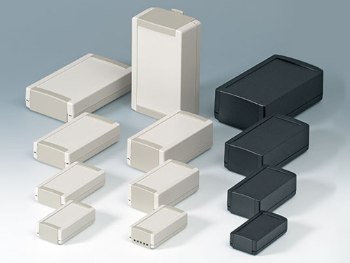 Screwless assembled enclosures